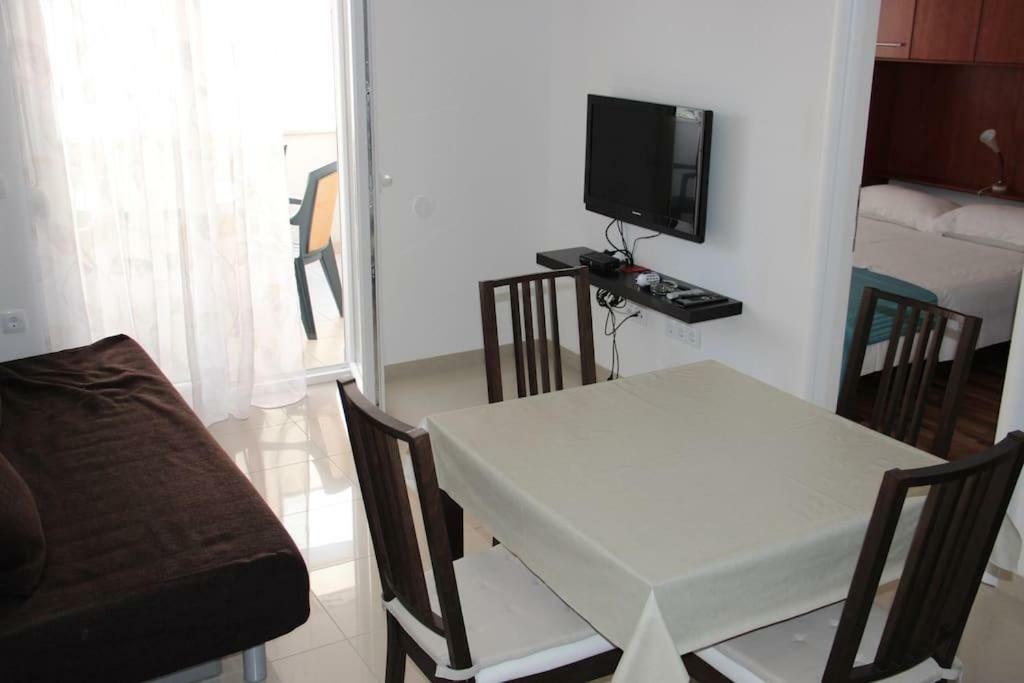 Apartments Babic Sukošan Exterior foto
